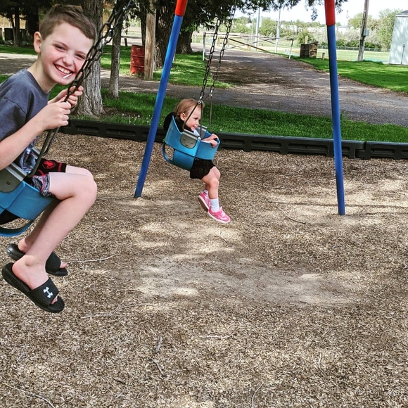 Meet your Posher, Crystal - Picture 6 of 15